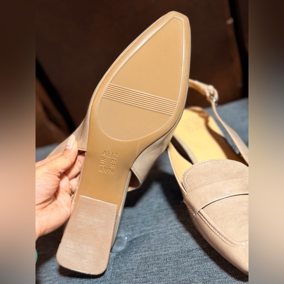 Naturalizer - Classic Taupe Slingback Loafer Flats - Women (size 11) - Picture 8 of 12